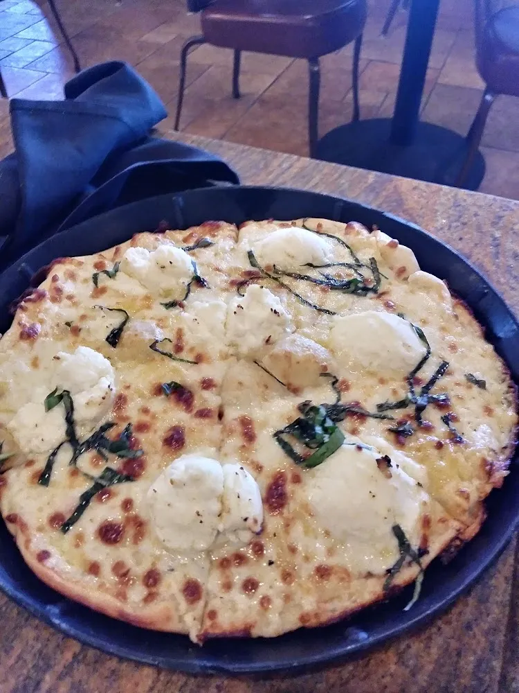 White Sauce with 3 Cheeses Personal Pizza
